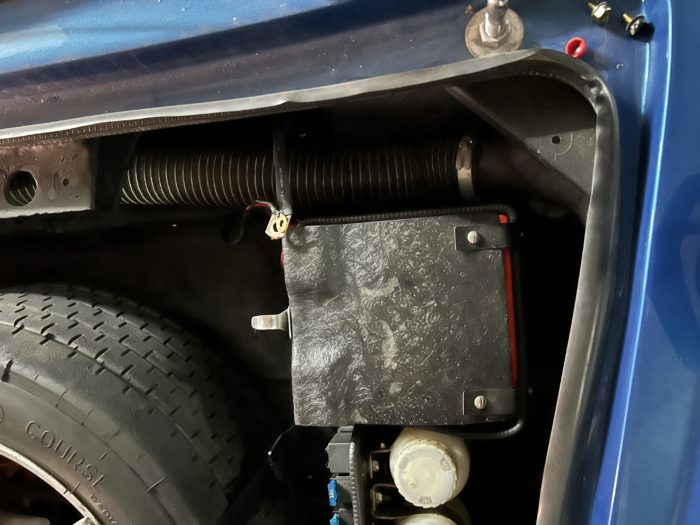 Alpine A110 bac batterie