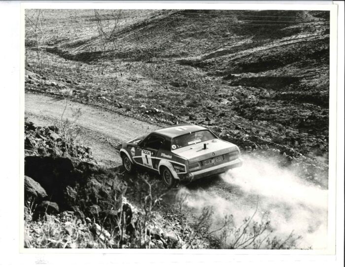 TRIUMPH TR7V8