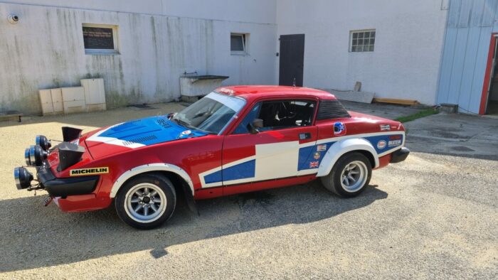 TRIUMPH TR7V8